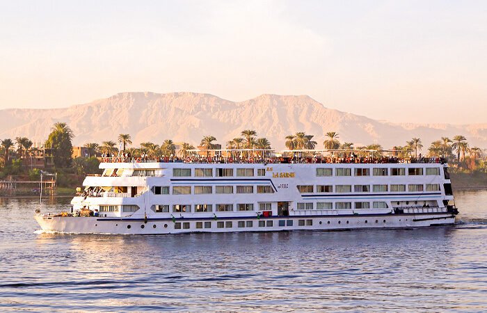 LA Sara Nile Cruise