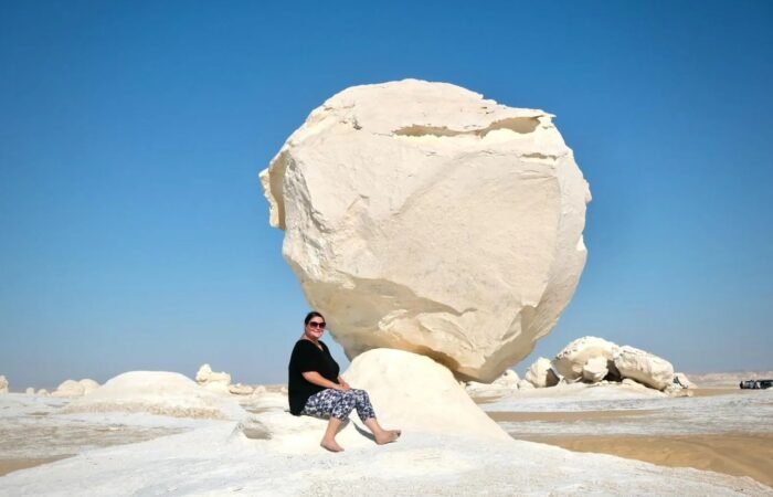 3 Days Bahariya Oasis & White Desert Tour